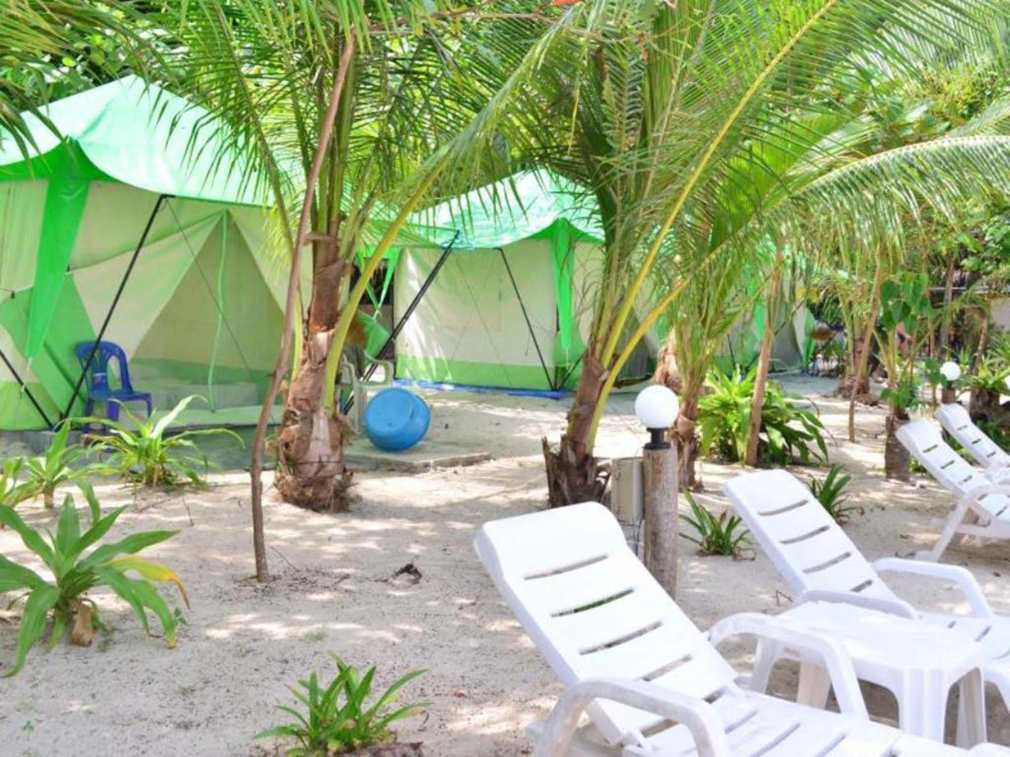 Hotel Koh Ngai Camping Exteriér fotografie